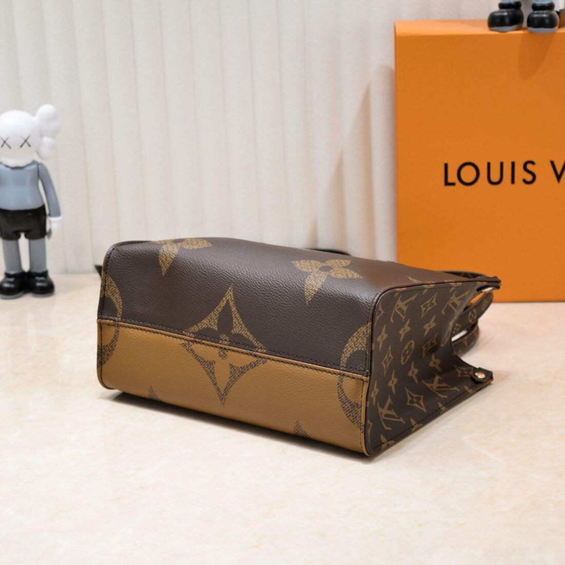 LOUIS VUITTON ONTHEGO PM BROWN 9.8 INCHES M46373 - Image 6